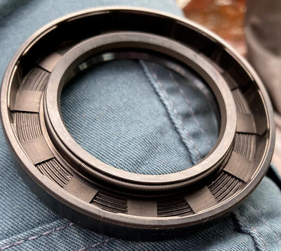 102-19 Seal For Trackless Shaft