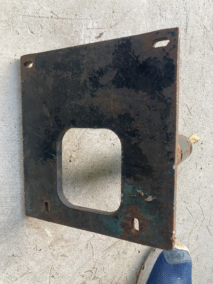 1016718 Elgin Sweeper Tow Bracket, LH