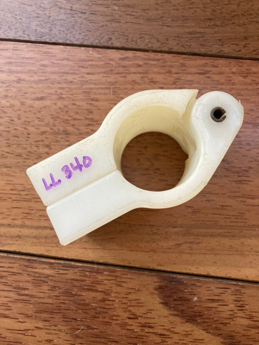 Trackless LL340 Feeder Bar Tooth Holder