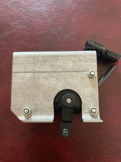 Henderson / Tarco / Loughberry Spreader 25086-1 Throttle Actuator Assy.