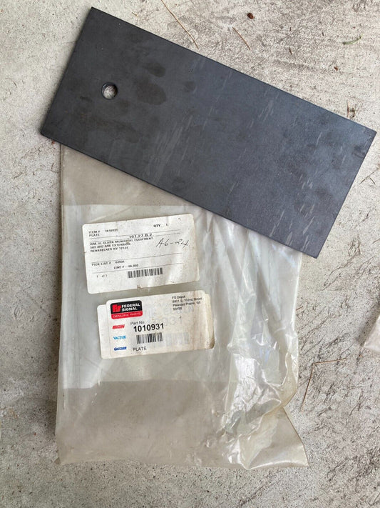 1010931 Elgin Sweeper - Plate