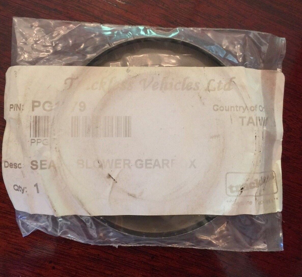 Trackless # PG1479 Seal